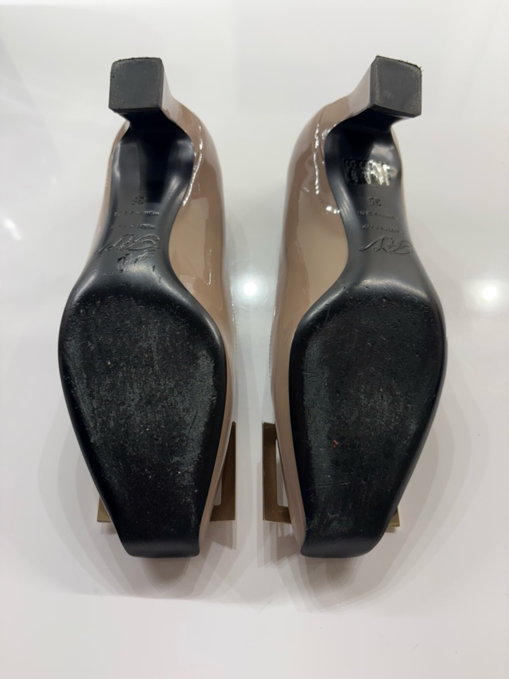 Roger Vivier Taupe Patent Square-Toe Pumps with Gold Buckles - Picture 4 of 4